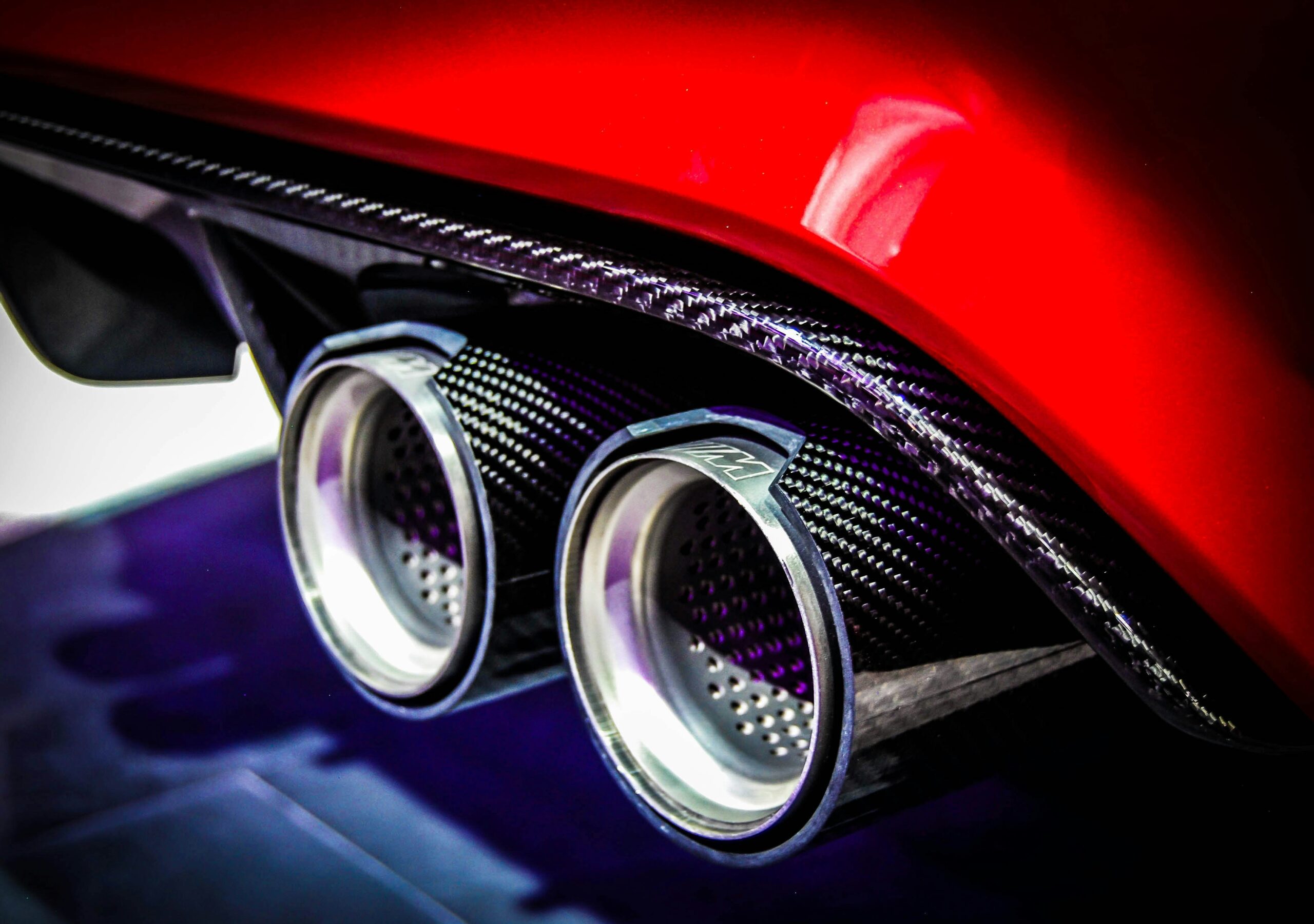 Can You Paint Carbon Fiber Car Parts?