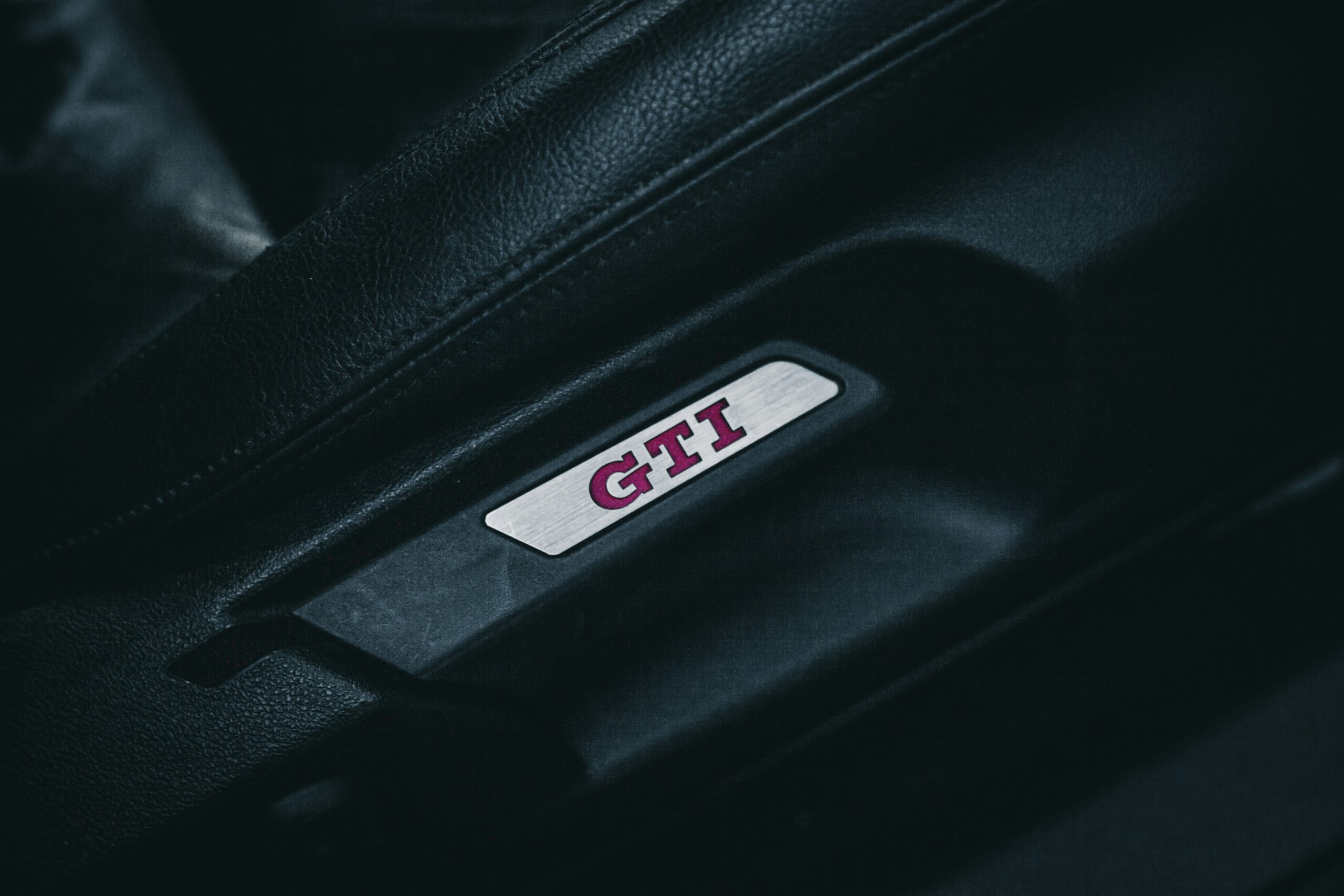 Best Car Accessories to Buy for a Better Driving Experience